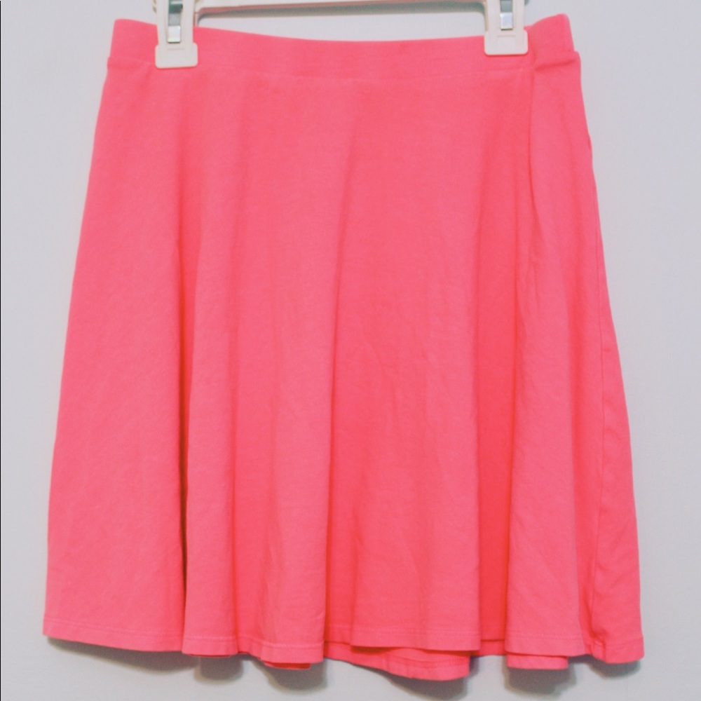 FOREVER 21 Pink skater skirt SIZE M